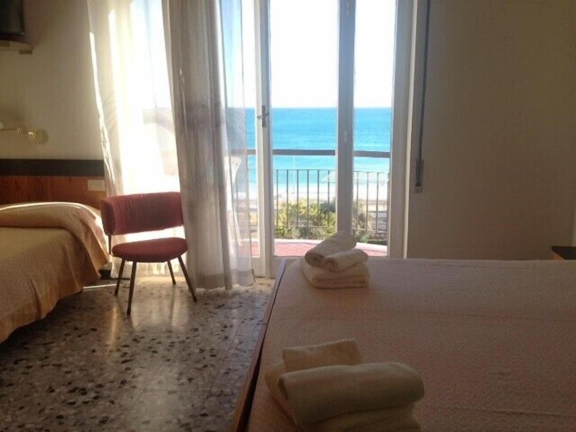 Hotel Minerva Pietra Ligure Eksteriør bilde