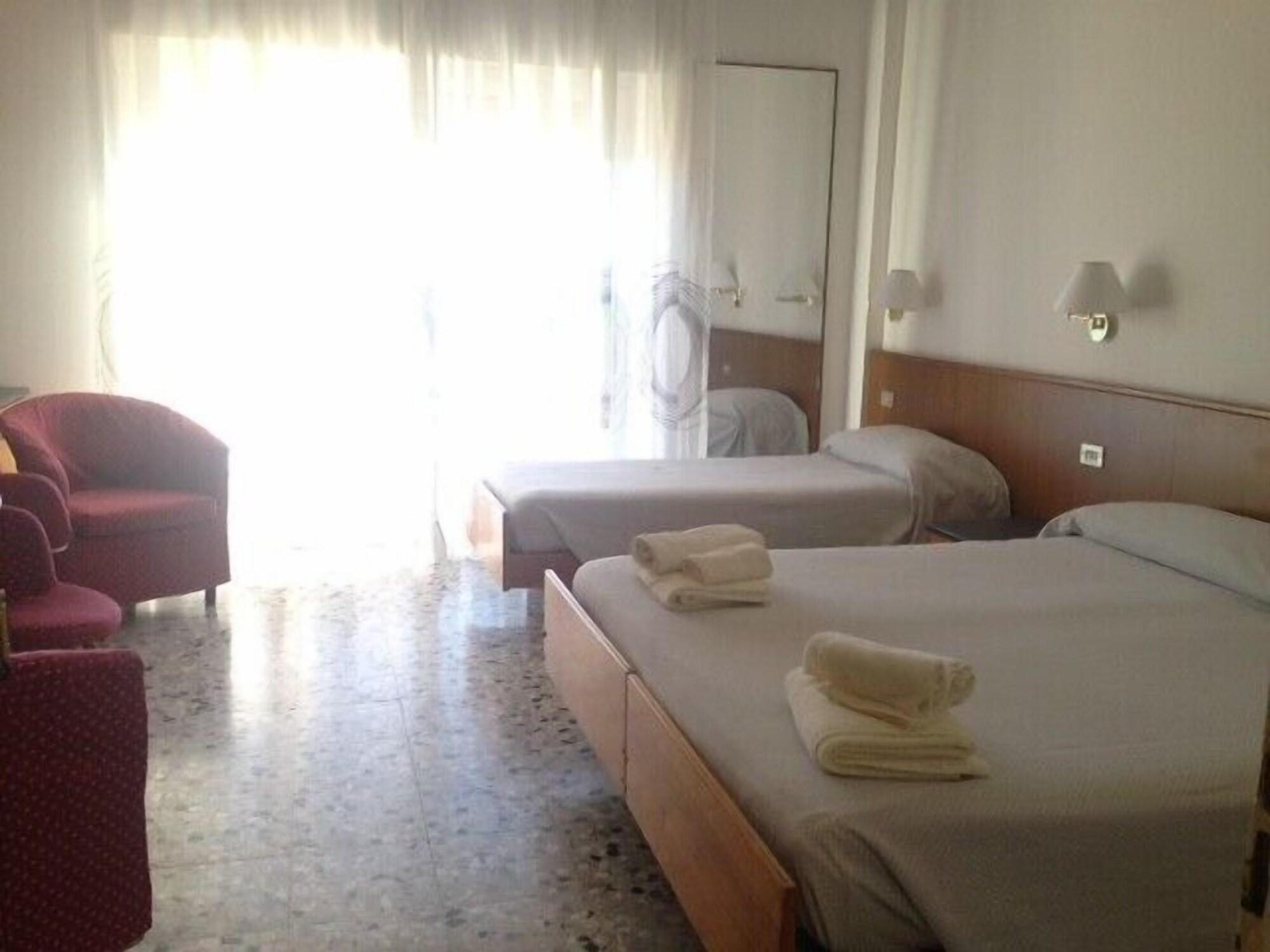Hotel Minerva Pietra Ligure Eksteriør bilde