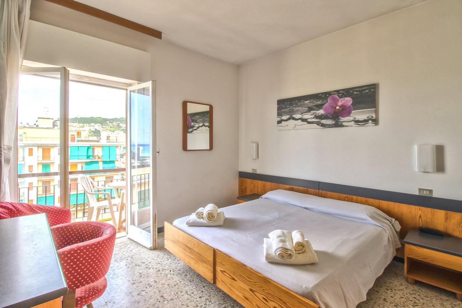 Hotel Minerva Pietra Ligure Eksteriør bilde
